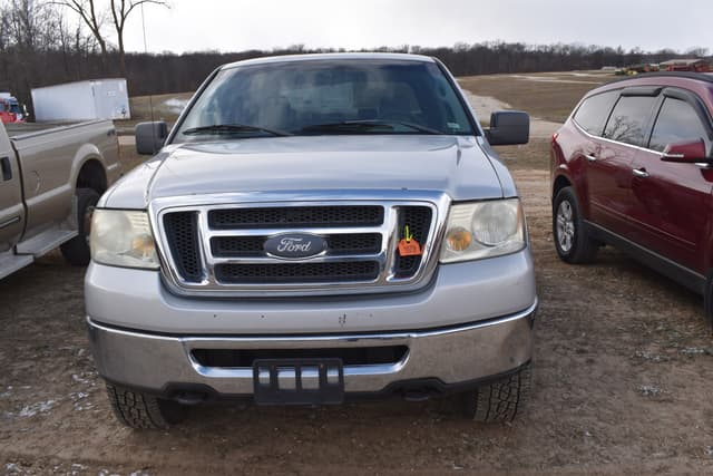 Image of Ford F-150 equipment image 1