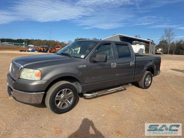 Image of Ford F-150 equipment image 4