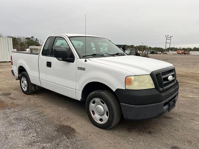 Image of Ford F-150 equipment image 3