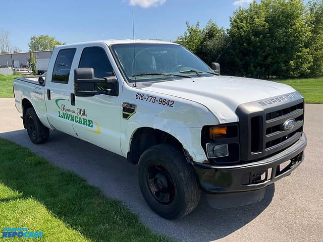 Image of Ford F-250 equipment image 3