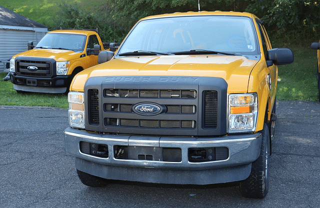 Image of Ford F-250 equipment image 1