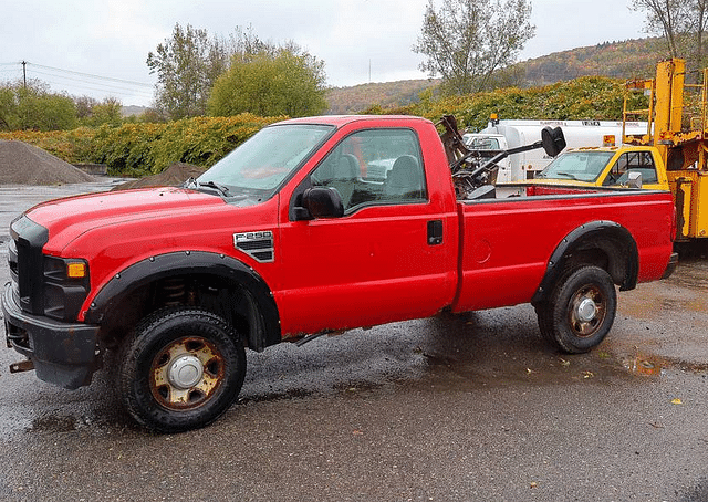 Image of Ford F-250 equipment image 1