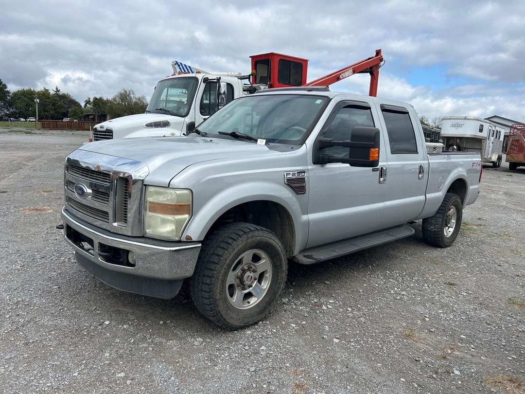 Image of Ford F-250 Primary image