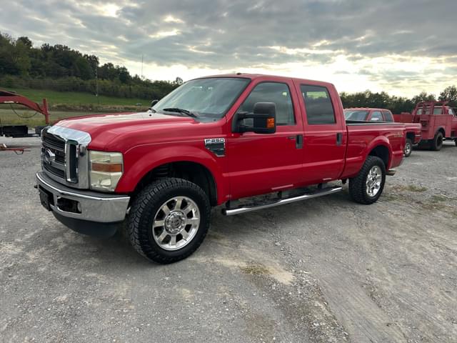 Image of Ford F-250 equipment image 1