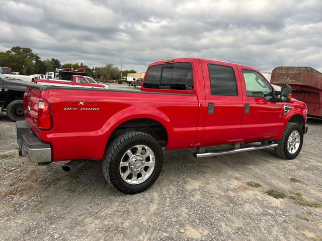 Image of Ford F-250 equipment image 3