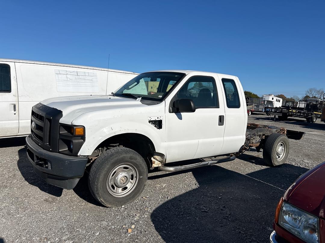 Image of Ford F-250 Primary image