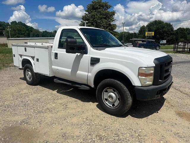 Image of Ford F-250 equipment image 1