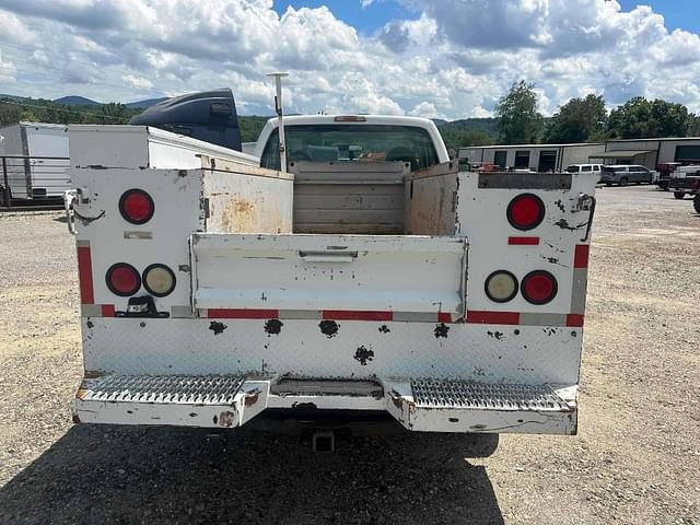 Image of Ford F-250 equipment image 4