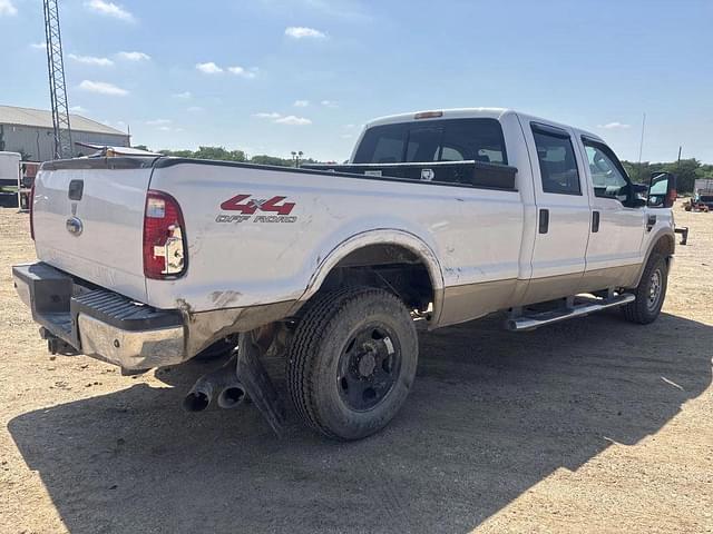 Image of Ford F-250 equipment image 4