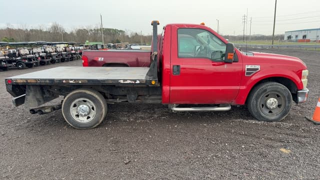 Image of Ford F-250 equipment image 3