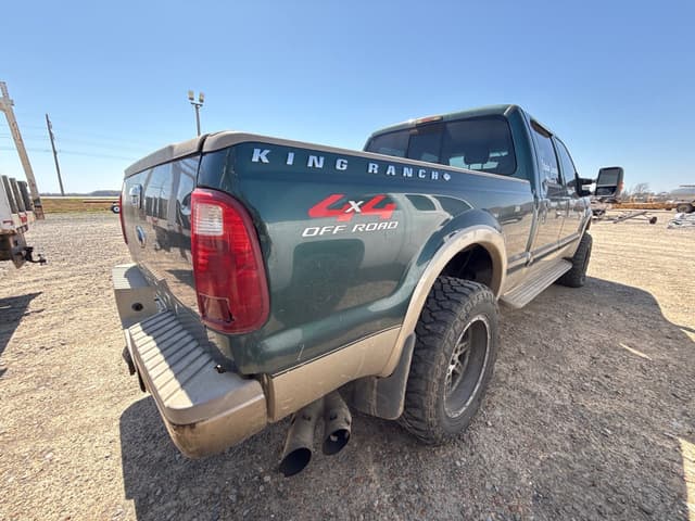 Image of Ford F-250 equipment image 3