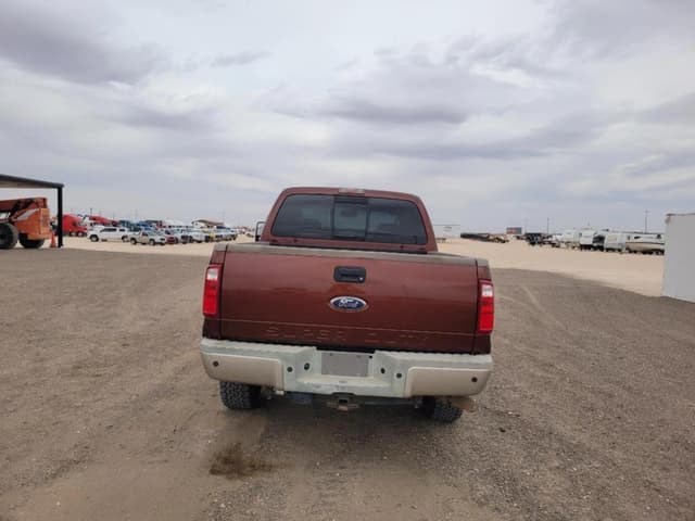 Image of Ford F-250 equipment image 3