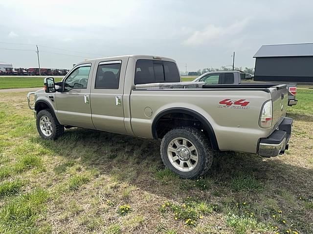Image of Ford F-250 equipment image 2