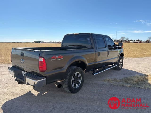 Image of Ford F-250 equipment image 4
