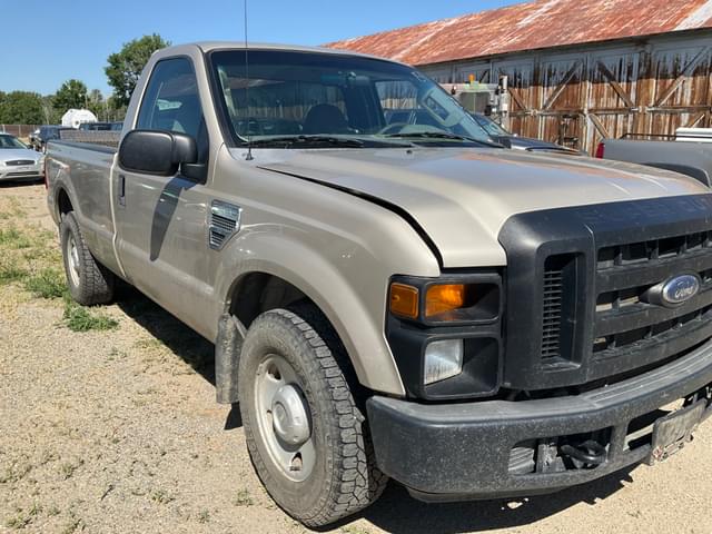 Image of Ford F-250 equipment image 2