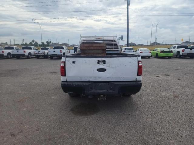 Image of Ford F-250 equipment image 4