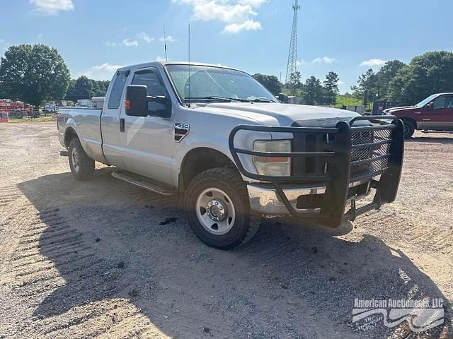 Image of Ford F-250 equipment image 3