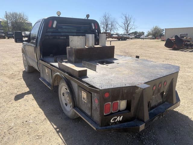 Image of Ford F-250 equipment image 2