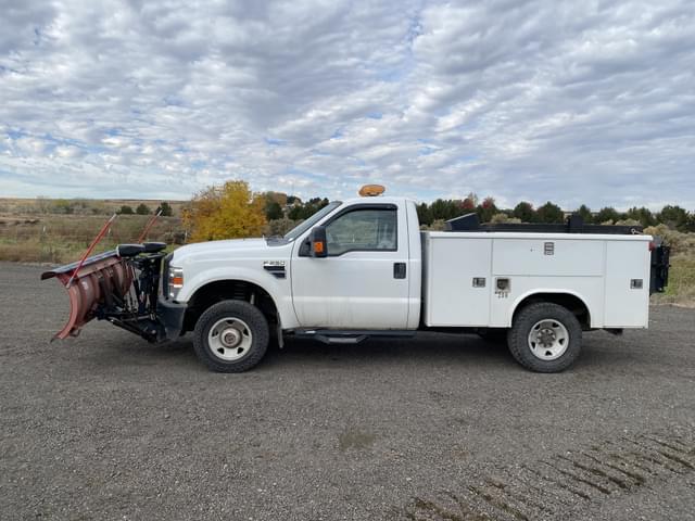 Image of Ford F-250 equipment image 2