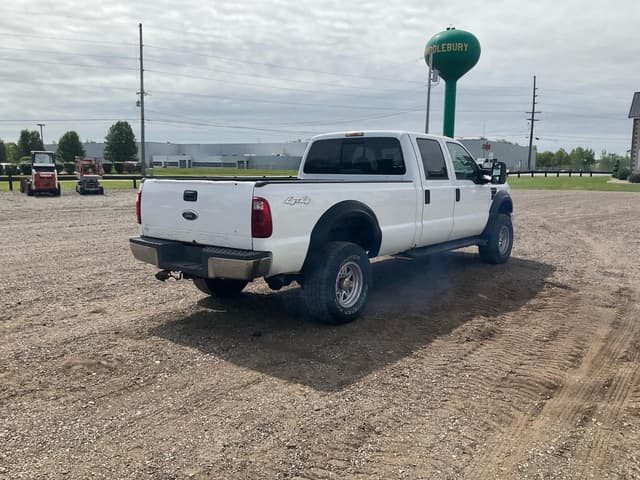 Image of Ford F-250 equipment image 2