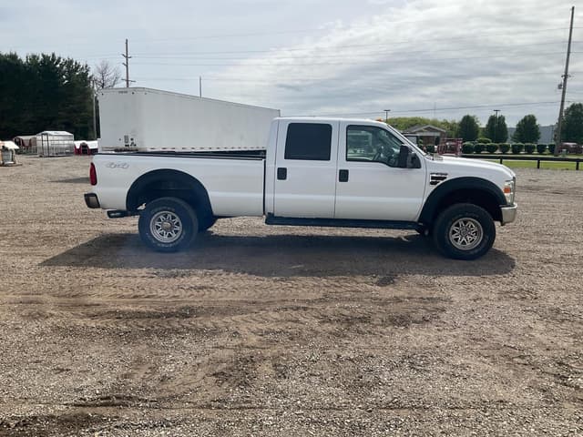 Image of Ford F-250 equipment image 1