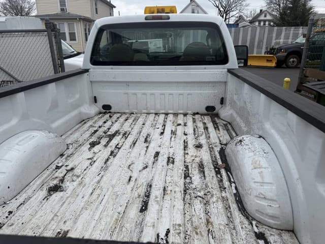 Image of Ford F-250 equipment image 2