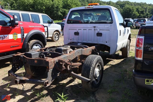 Image of Ford F-250 equipment image 2