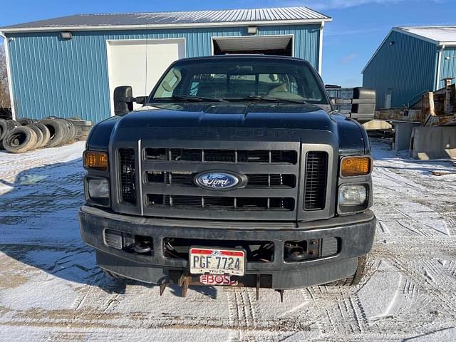 Image of Ford F-250 equipment image 2