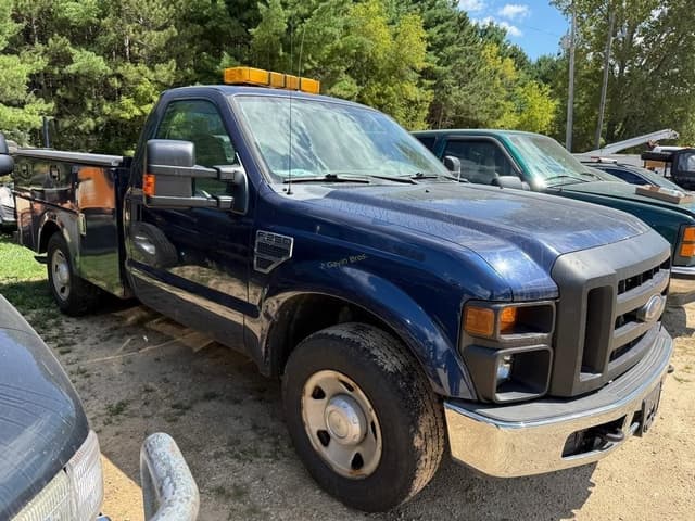 Image of Ford F-250 equipment image 1