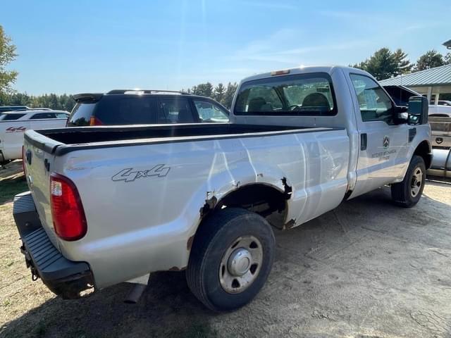 Image of Ford F-250 equipment image 4