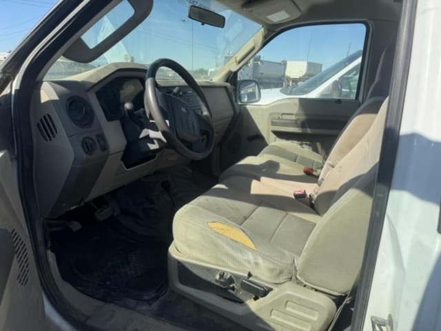 Image of Ford F-250 equipment image 3