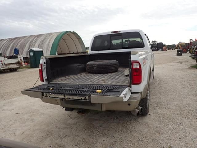 Image of Ford F-250 equipment image 3