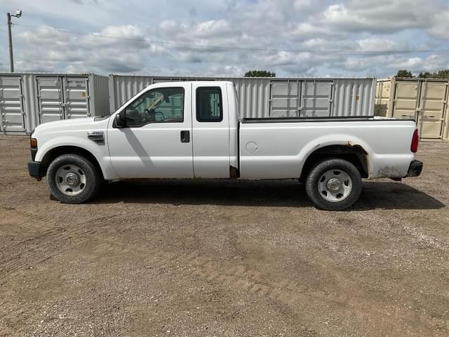 Image of Ford F-250 equipment image 1