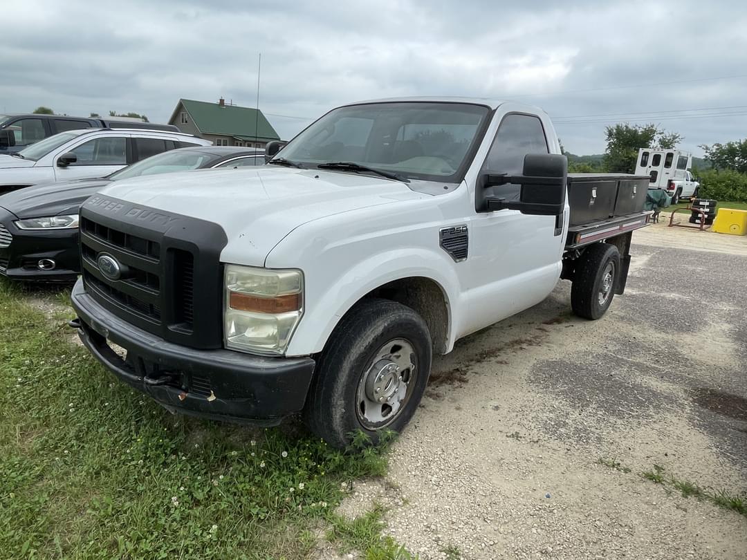 Image of Ford F-250 Primary image