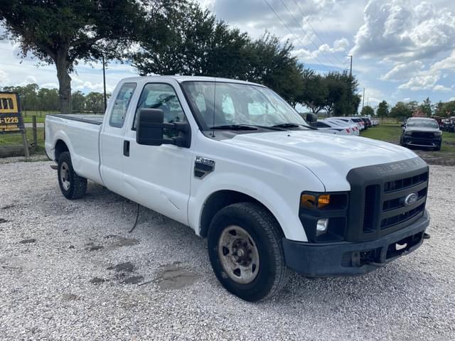Image of Ford F-250 equipment image 3
