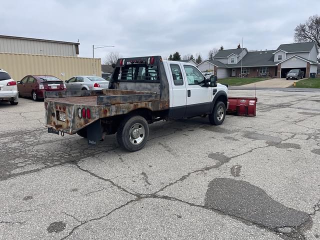 Image of Ford F-250 equipment image 4