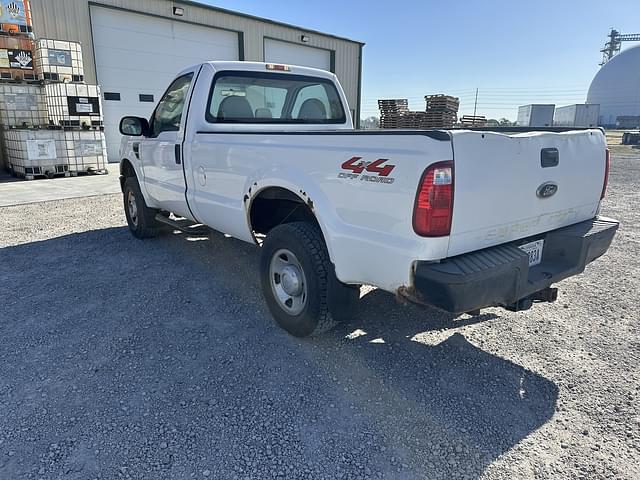 Image of Ford F-250 equipment image 2