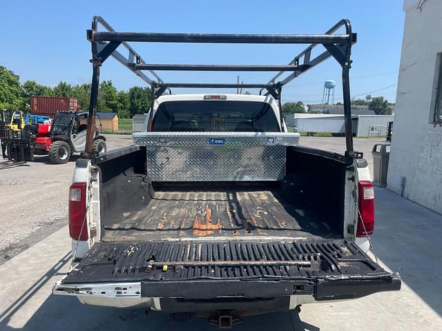 Image of Ford F-250 equipment image 4
