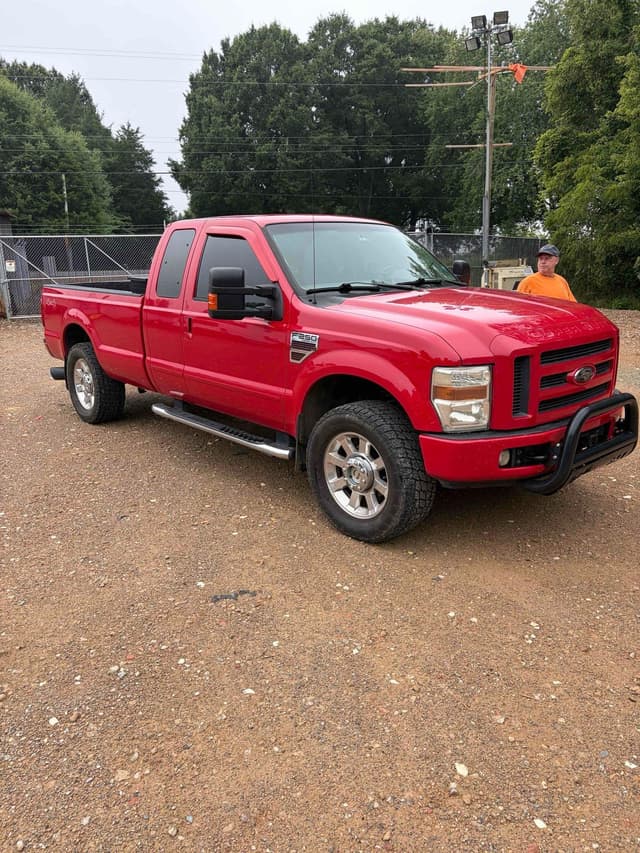 Image of Ford F-250 equipment image 3