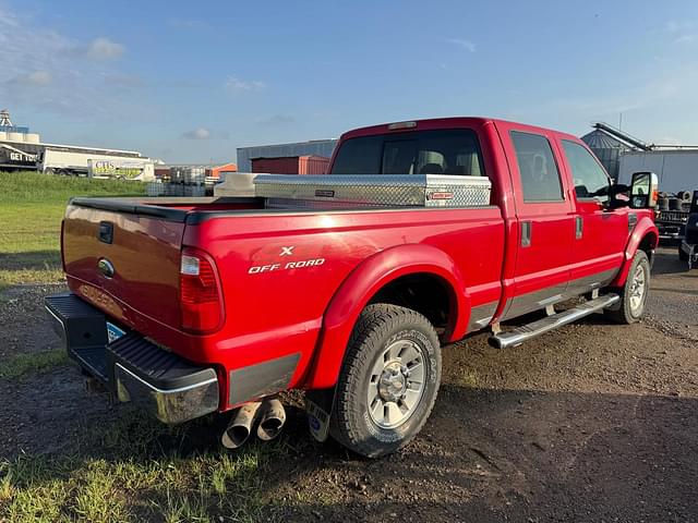 Image of Ford F-250 equipment image 4