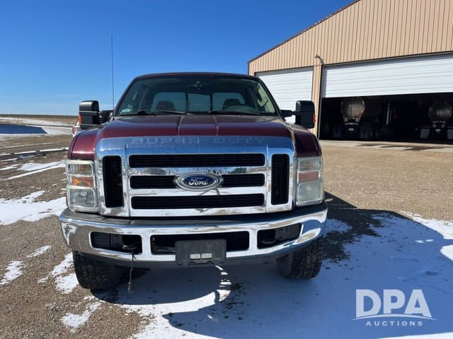 Image of Ford F-250 equipment image 2