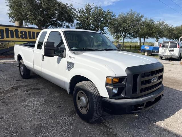 Image of Ford F-250 equipment image 3