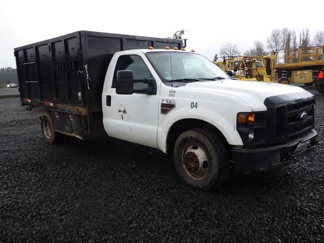 Image of Ford F-350 equipment image 2