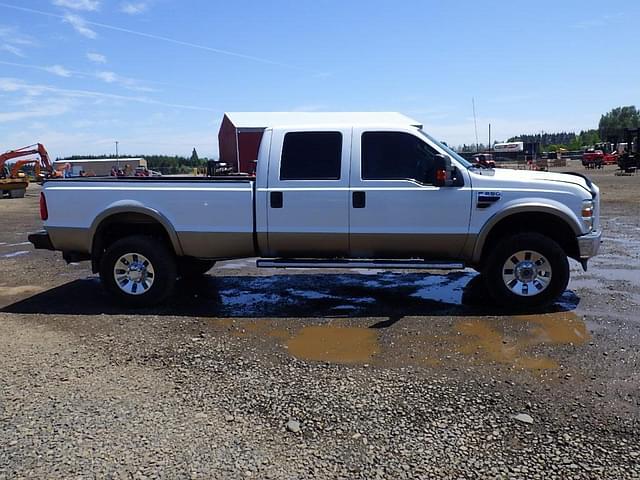 Image of Ford F-350 equipment image 3
