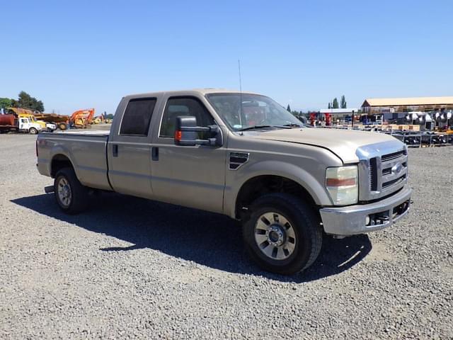 Image of Ford F-350 equipment image 1