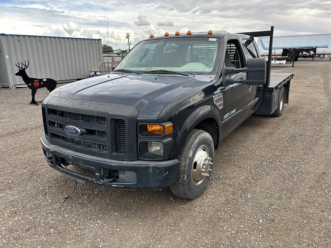 Image of Ford F-350 Primary image