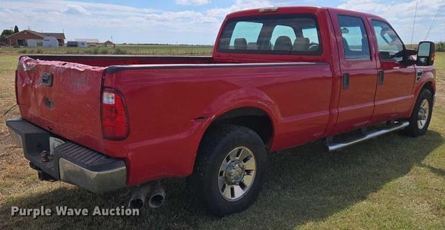 Image of Ford F-350 equipment image 4