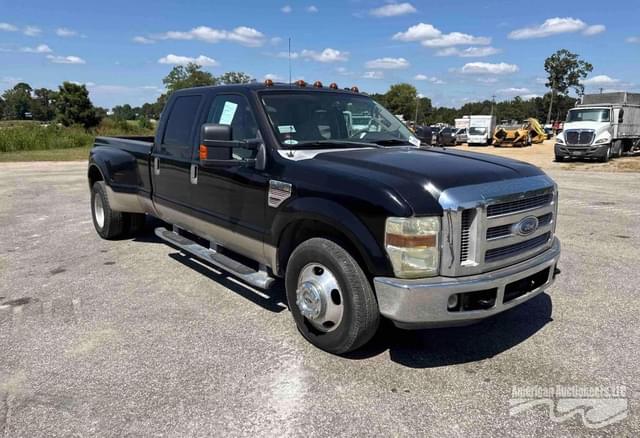 Image of Ford F-350 equipment image 2