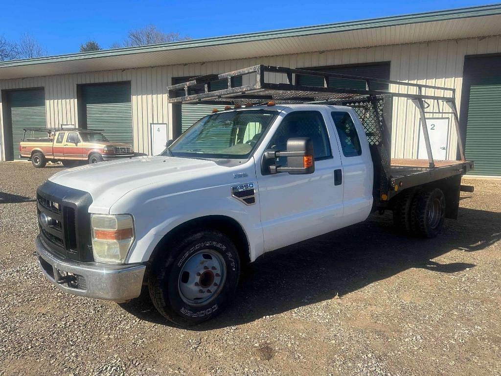 Image of Ford F-350 Primary image