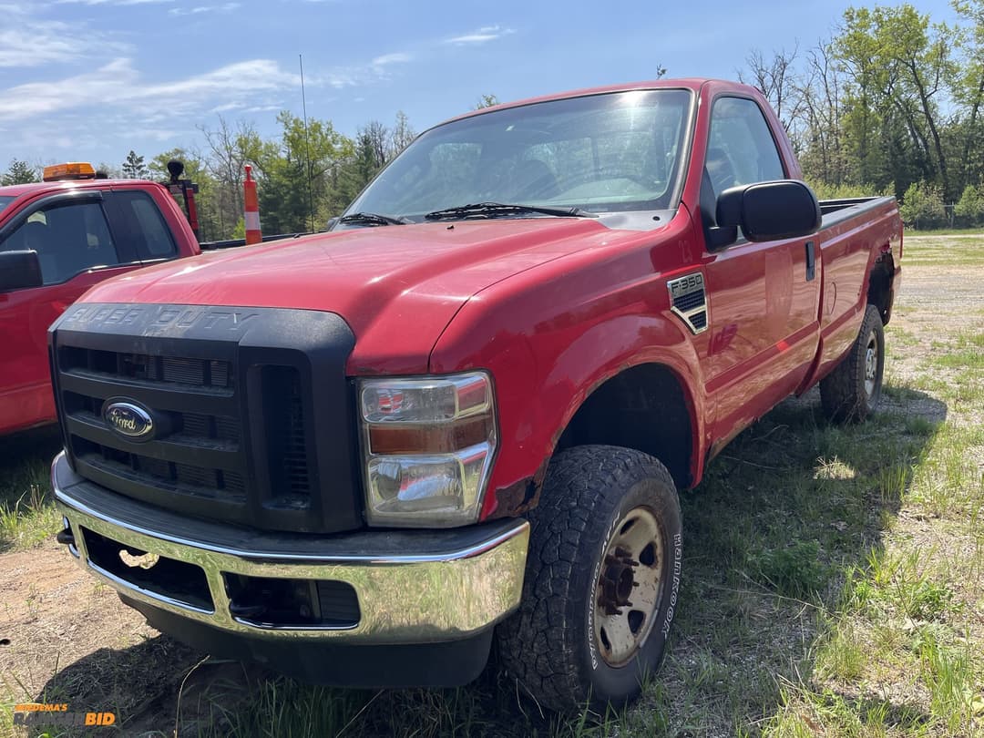 Image of Ford F-350 Primary image